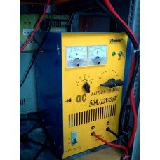 Pengisi Baterai (Battery Charger)